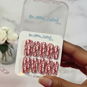 Press-On Nail Tips Size Small